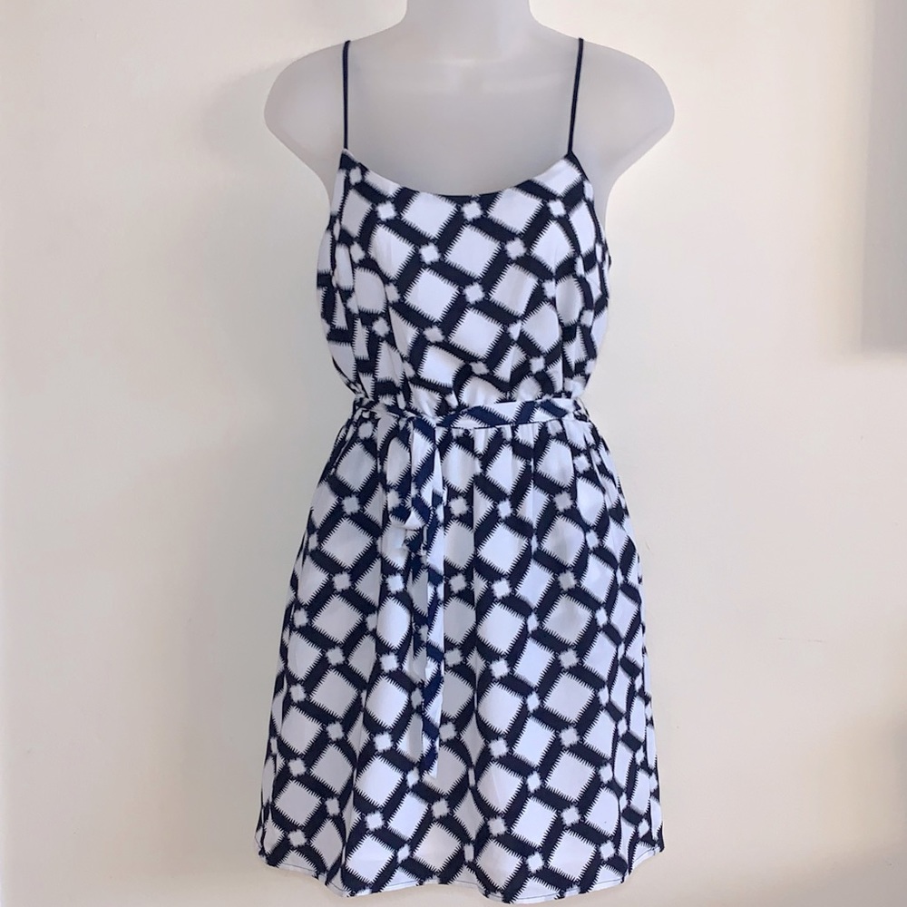Blue & White Diamond Pattern Cowl Back Dress w/ Front Pockets & Waist Tie - Sz S